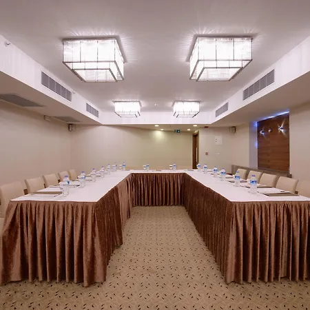 拜亚布尔萨酒店 5*