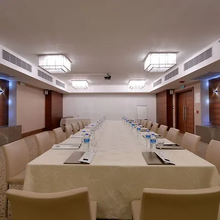 拜亚布尔萨酒店 酒店