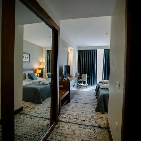 拜亚布尔萨酒店 5*